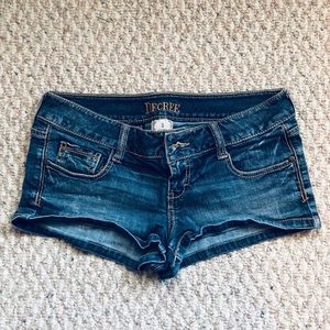 Decree Shorts